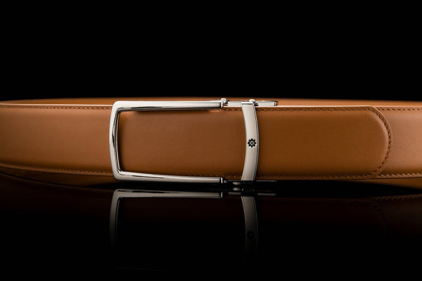 Breiter Ledergürtel ohne Löcher in Cognac mit offener Schnalle in Chrom